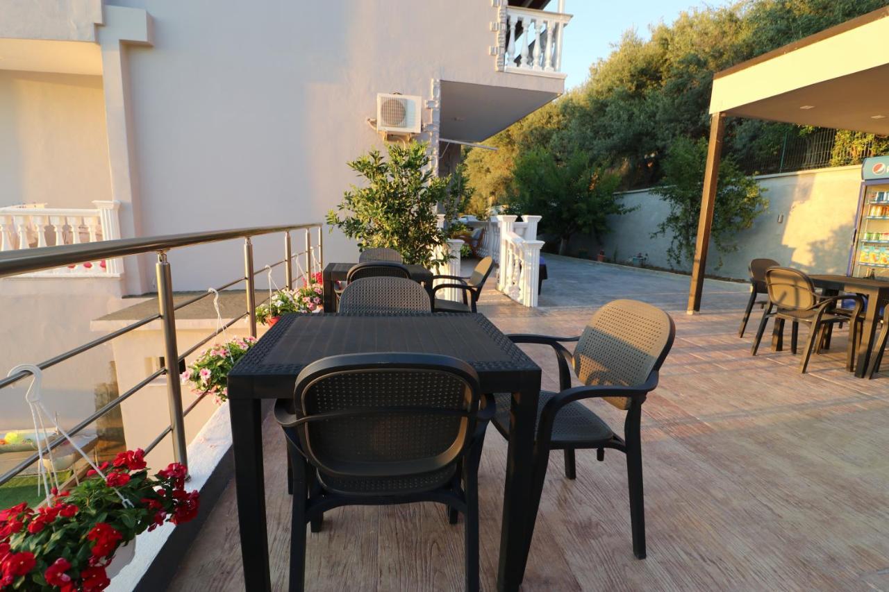 Vila Elarad Vlore Exterior photo