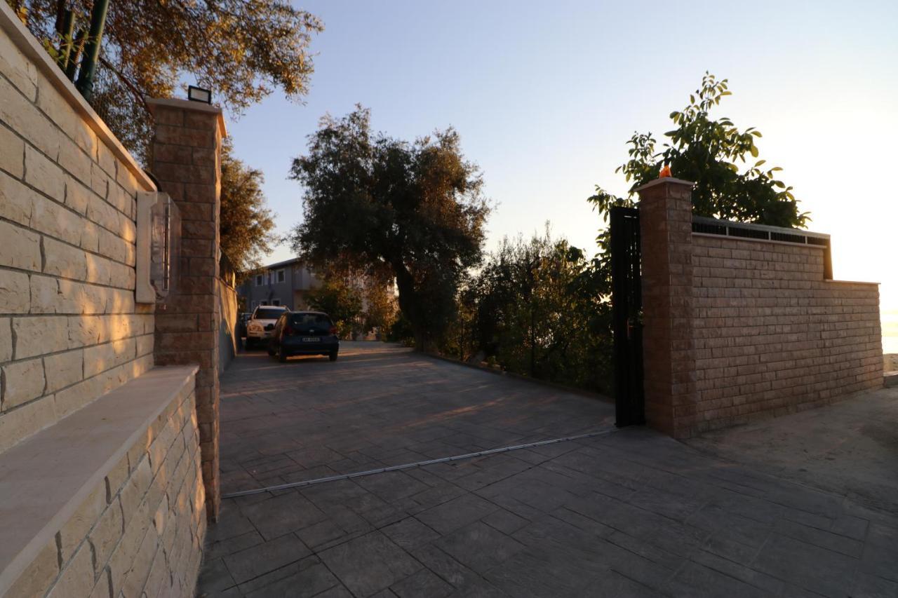 Vila Elarad Vlore Exterior photo