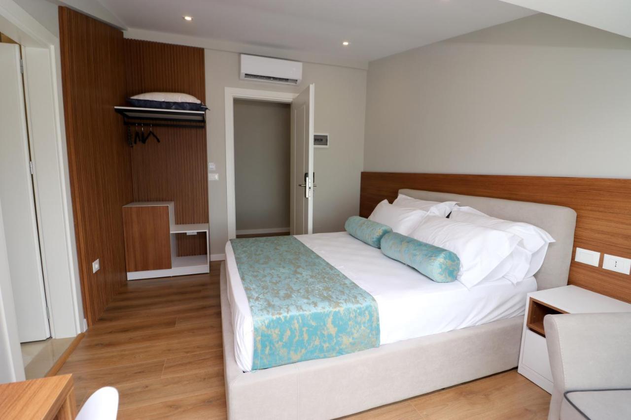 Vila Elarad Vlore Exterior photo
